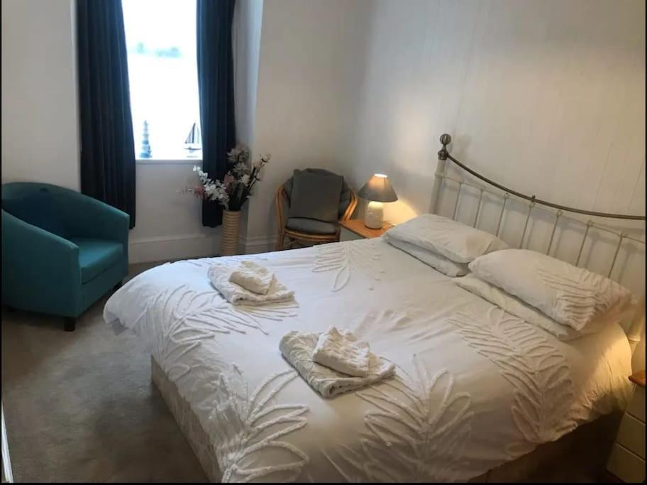 Spacious 1 Bedroom Apartment Near Seafront Penzance Exteriör bild